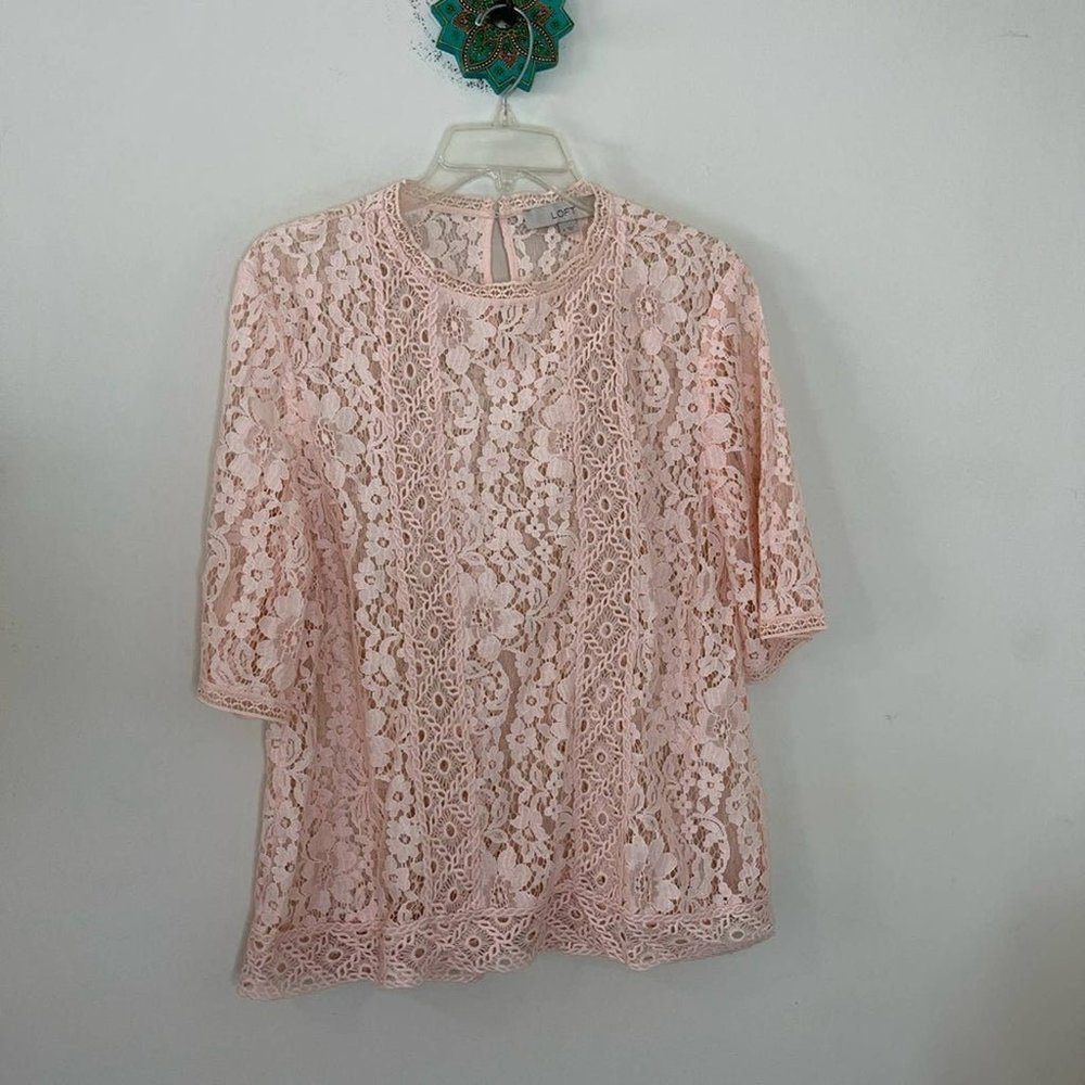 LOFT lace short sleeve top peach medium